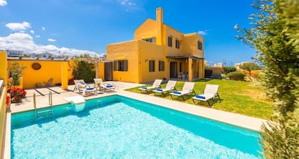 Villa Liakada - Three Bedroom Villa, Sleeps 7
