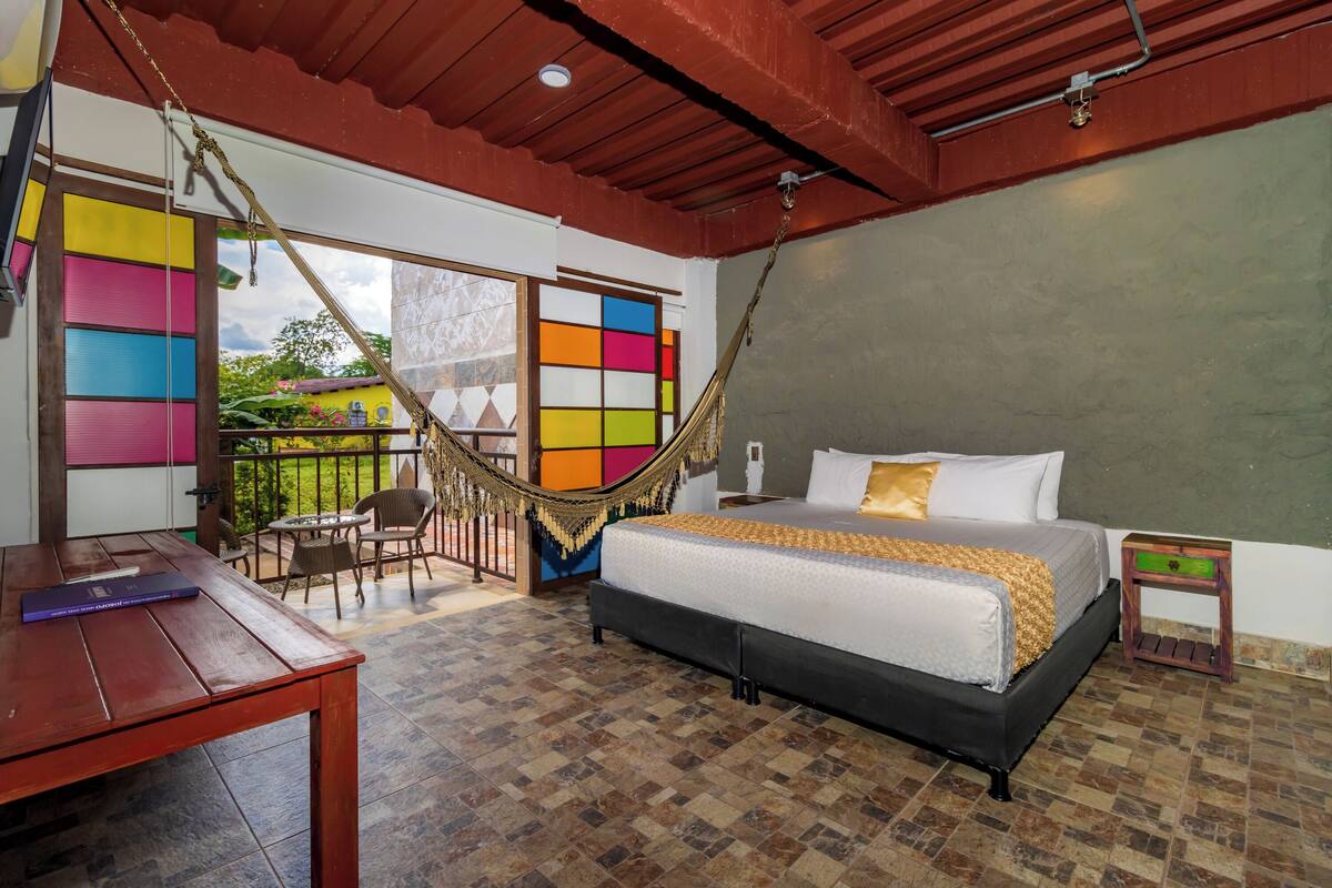 Premium bedding, rollaway beds, free WiFi, individually decorated