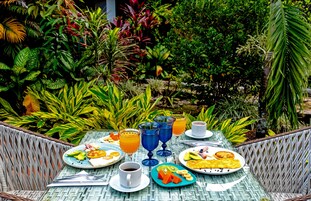 Free daily full breakfast