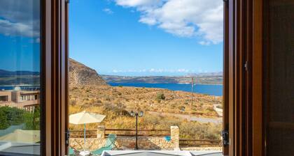 Villa Konstantina - Three Bedroom Villa, Sleeps 6