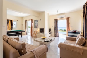 TV, fireplace, DVD player, table football