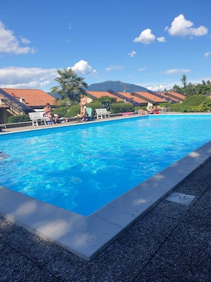 Udendørs pool