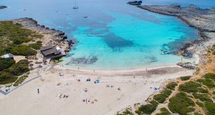 Villa Caprice - Three Bedroom Villa, Sleeps 6