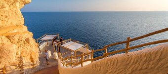 Villa Caprice - Three Bedroom Villa, Sleeps 6