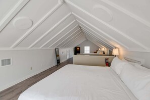 4 habitaciones, tabla de planchar con plancha, wifi y ropa de cama 