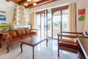 TV, fireplace, DVD player - Villa Eva Large Private Pool, A/C, WiFi (Apokoronos)