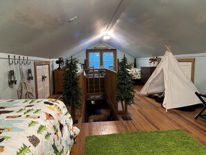 4 bedrooms, iron/ironing board, free WiFi, bed sheets - Tranquility  abounds  (Brevard)