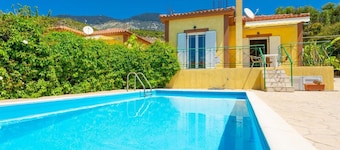 Villa Russa Anna - One Bedroom Villa, Sleeps 2