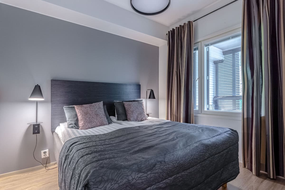 Apartment, 2 Bedrooms, Annex Building
