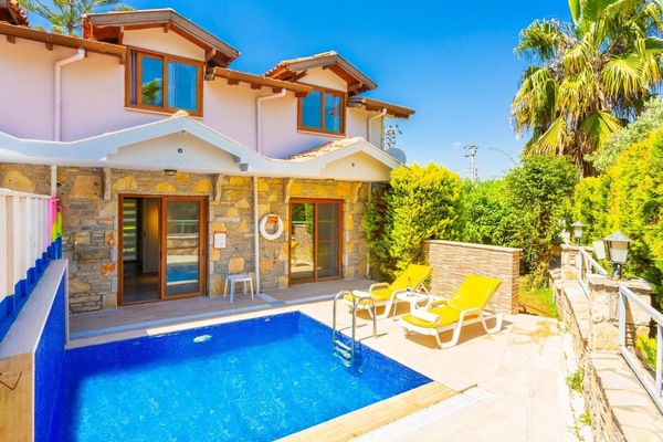 Beautiful villa with private pool and terrace
