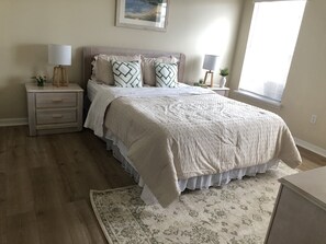 5 chambres, fer et planche à repasser, Wi-Fi, draps fournis