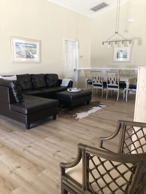 Smart TV - The perfect house! (Clermont)