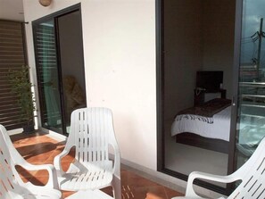 Terrace/patio - The Green Plaza Hotel (Koh Samui)