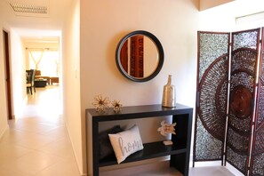 Interior - Luxury Condo Close to the beach,Tropical Setting,Garden Patio, Golf Club Nearby  (Playa del Carmen)