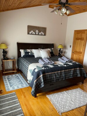 2 Schlafzimmer, Bügeleisen/Bügelbrett, kostenloses WLAN, Bettwäsche