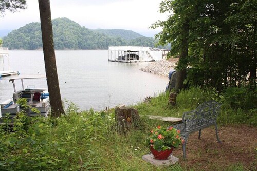 Paradise Peak - Tranquility and majestic splendor!