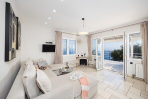 Televisión y reproductor de DVD 