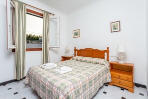 2 soverom, strykejern/-brett, reiseseng for barn og wi-fi