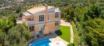 Villa Pelagos - Five Bedroom Villa, Sleeps 10