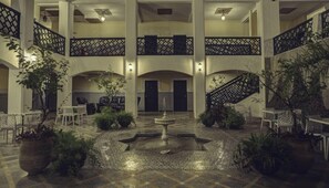 Dining - Batha (Fes)
