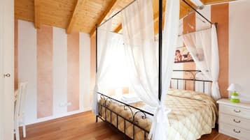 2 bedrooms, bed sheets