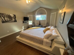 5 bedrooms, desk, iron/ironing board, free WiFi