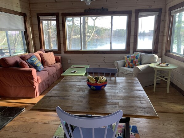 Smart TV, table football