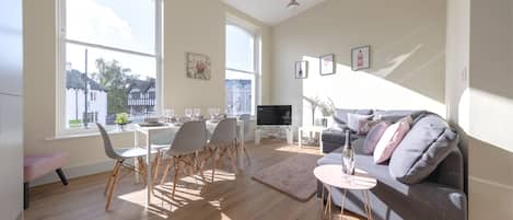 Business Apartment | Living area