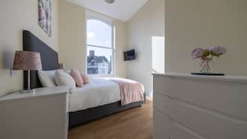 Business Apartment | 2 bedrooms, iron/ironing board, free WiFi, bed sheets