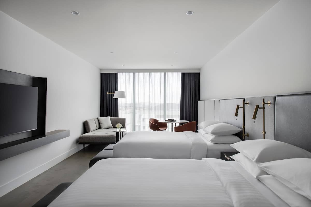 Minibar, coffres-forts dans les chambres
