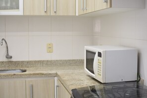 Căn hộ tiện nghi đơn giản | Bếp riêng