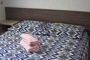 Căn hộ tiện nghi đơn giản | 3 phòng ngủ, truy cập Internet không dây miễn phí, bộ trải giường 