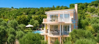 Villa Asimenia - Five Bedroom Villa, Sleeps 12