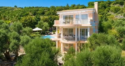 Villa Asimenia - Five Bedroom Villa, Sleeps 12