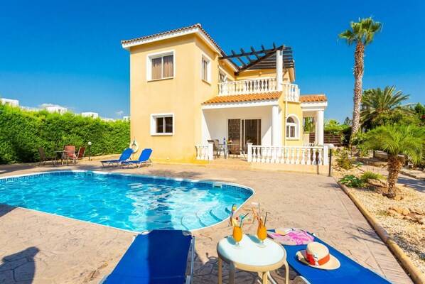 Pool - Villa Anastasia - Three Bedroom Villa, Sleeps 6 (Peyia)