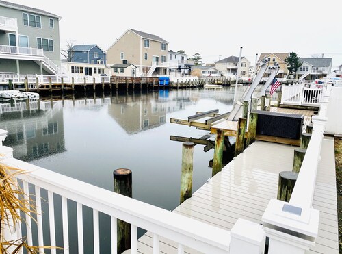 Renovated Lagoon Front Home in Beach Haven West!