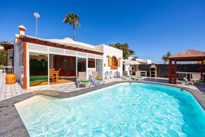 A heated pool - Villa Palmira - Four Bedroom Villa, Sleeps 8 (Tías)