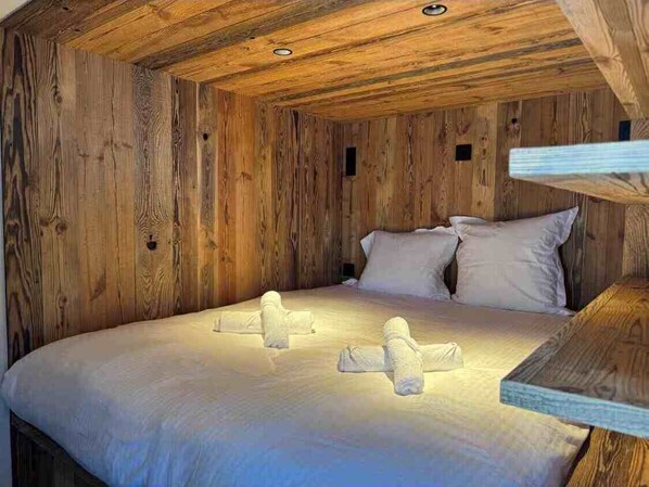 1 bedroom, iron/ironing board, WiFi