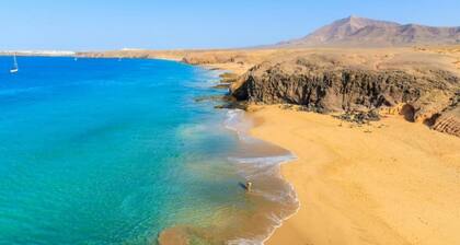 Villa Reyes - Three Bedroom Villa, Sleeps 6