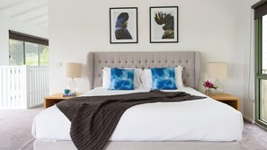 7 bedrooms, desk, iron/ironing board, WiFi