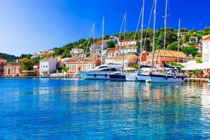 Marina - Millers Cottage Large Private Pool, A/C, WiFi (Paxi)