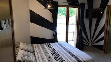 4 slaapkamers, een strijkplank/strijkijzer, gratis wifi, beddengoed