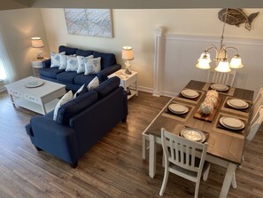 Smart TV, video library - Myrtle Beach getaway nestled  just a block away from the beach (Myrtle Beach)