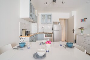 Fridge, microwave, oven, dishwasher