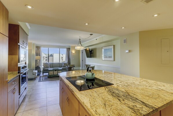 Refrigerador, microondas, parrilla de estufa y lavavajillas 