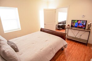 1 habitación, tabla de planchar con plancha, wifi gratis y ropa de cama 
