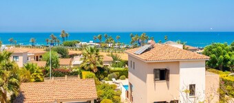 Villa Fortuna - Three Bedroom Villa, Sleeps 6