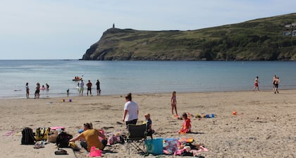 4 Star Gold Beachfront | Dog friendly | Garden | Sleeps 6