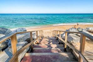 Beach nearby, beach towels