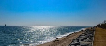 Residential Costamar Playa, with swimming pools near Bcn